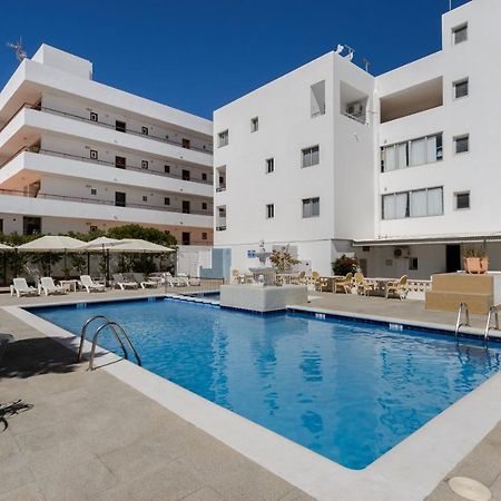 Apartamentos San Antonio Beach Kültér fotó