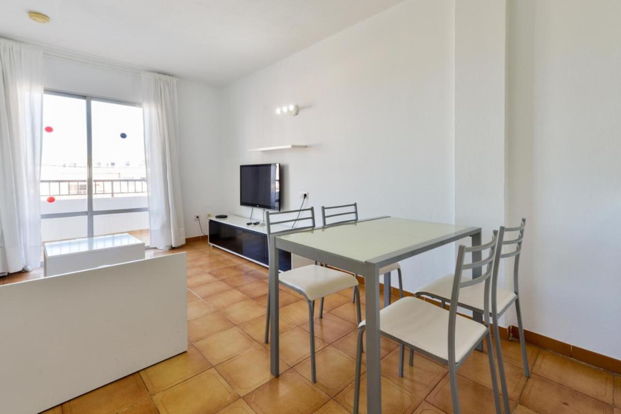 Apartamentos San Antonio Beach Kültér fotó