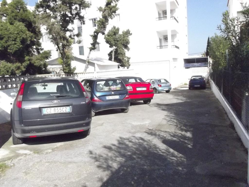 Apartamentos San Antonio Beach Kültér fotó