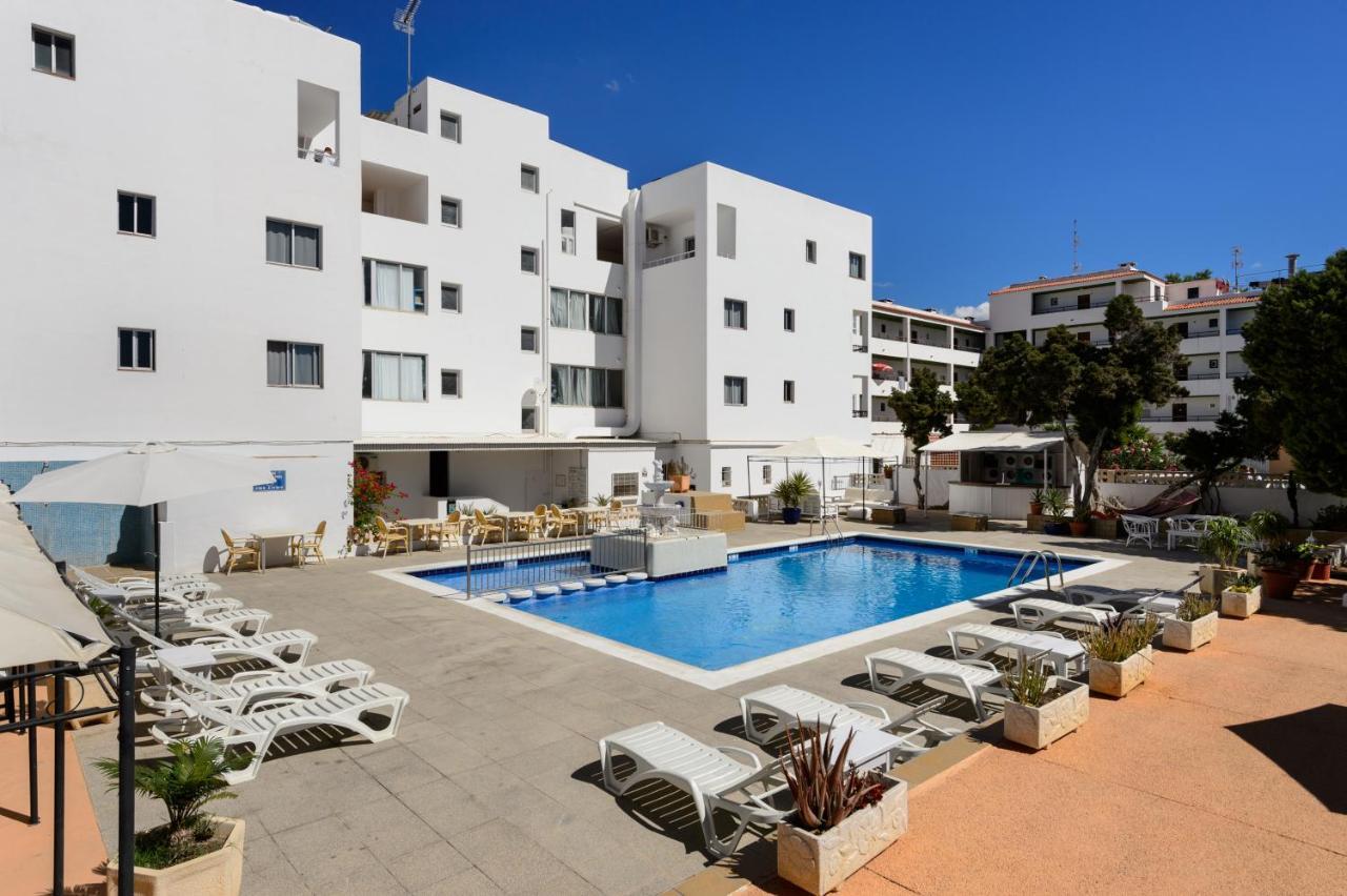 Apartamentos San Antonio Beach Kültér fotó