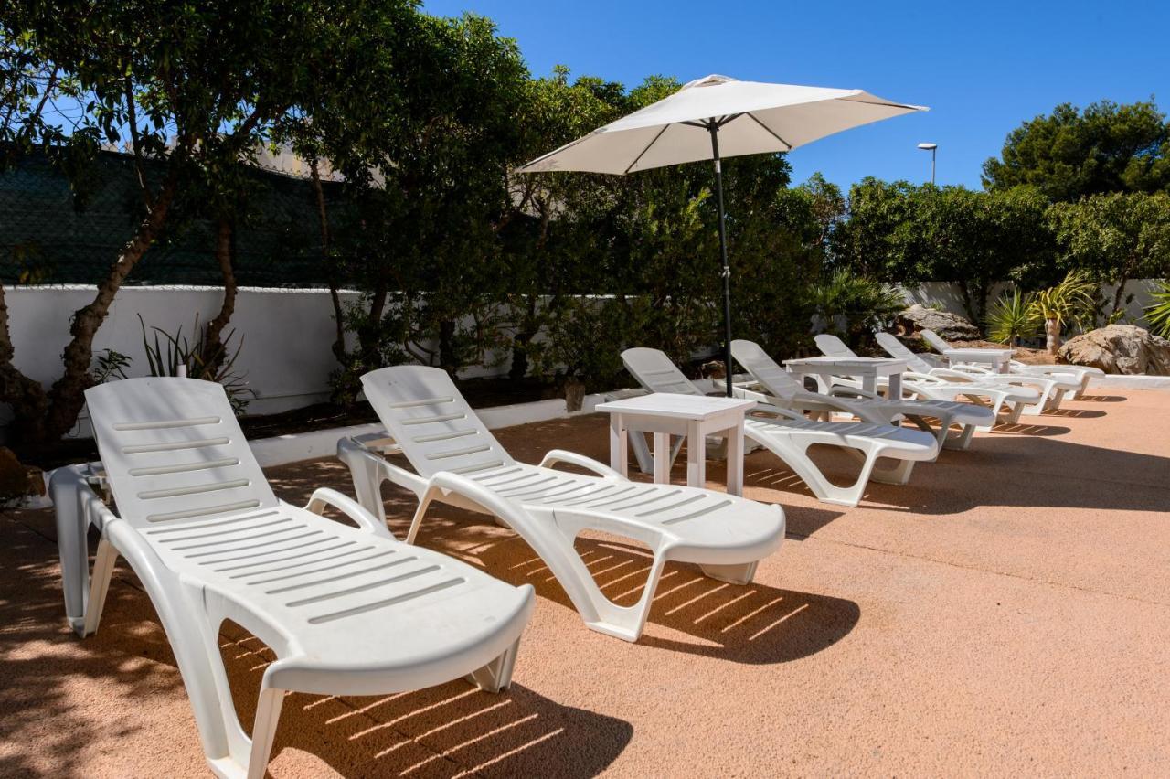 Apartamentos San Antonio Beach Kültér fotó