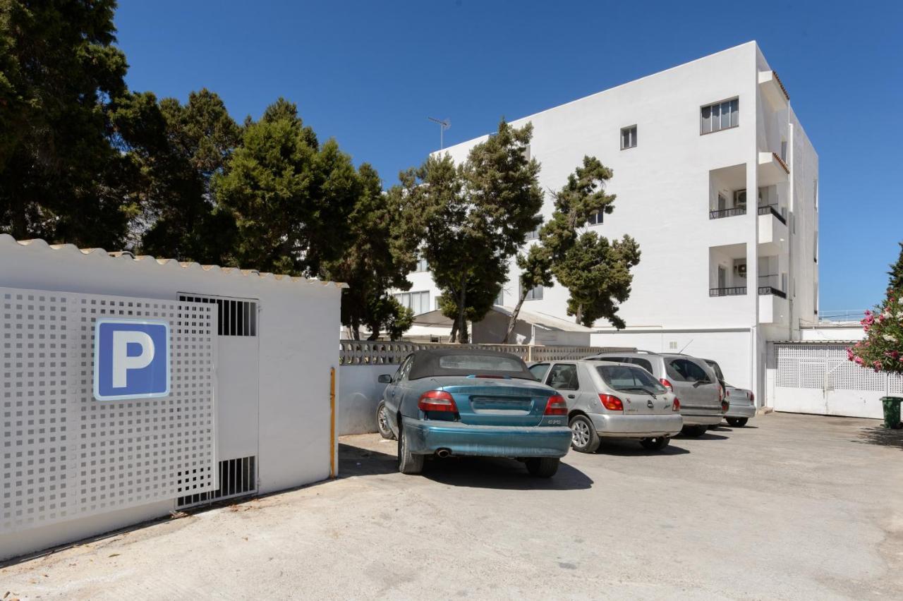 Apartamentos San Antonio Beach Kültér fotó
