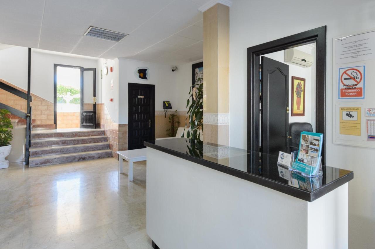 Apartamentos San Antonio Beach Kültér fotó
