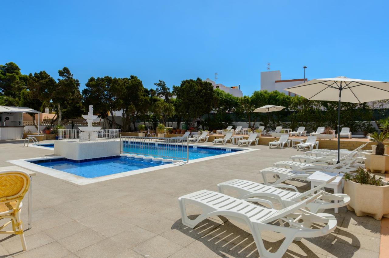 Apartamentos San Antonio Beach Kültér fotó