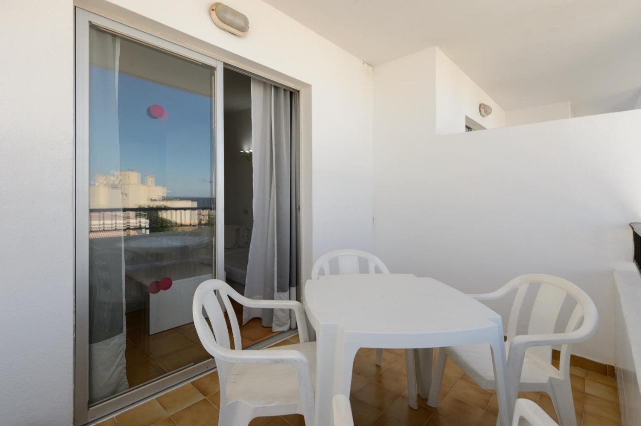 Apartamentos San Antonio Beach Kültér fotó